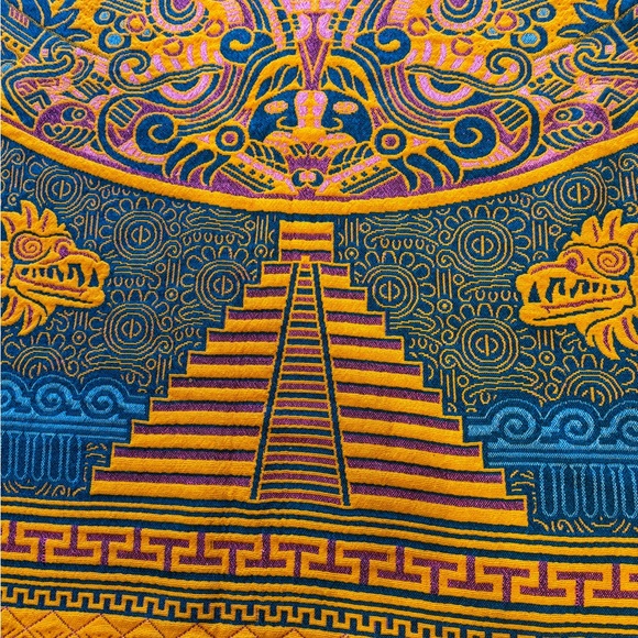 Aztec Mexican rug/tapestry artisanal handcrafted size is 75 x 104 - Picture 4 of 9